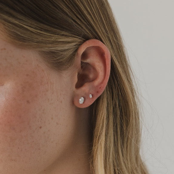 Sophie Store - Solitare Oval Studs