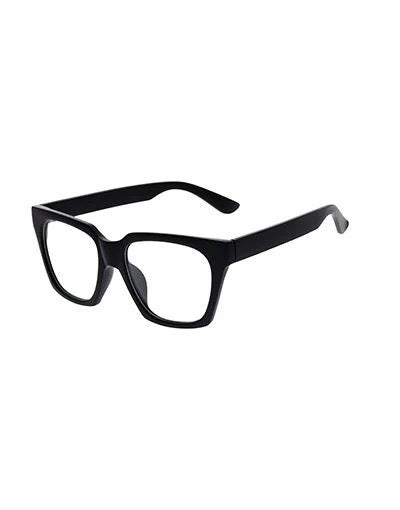 Daily Eyewear 10am Midnight