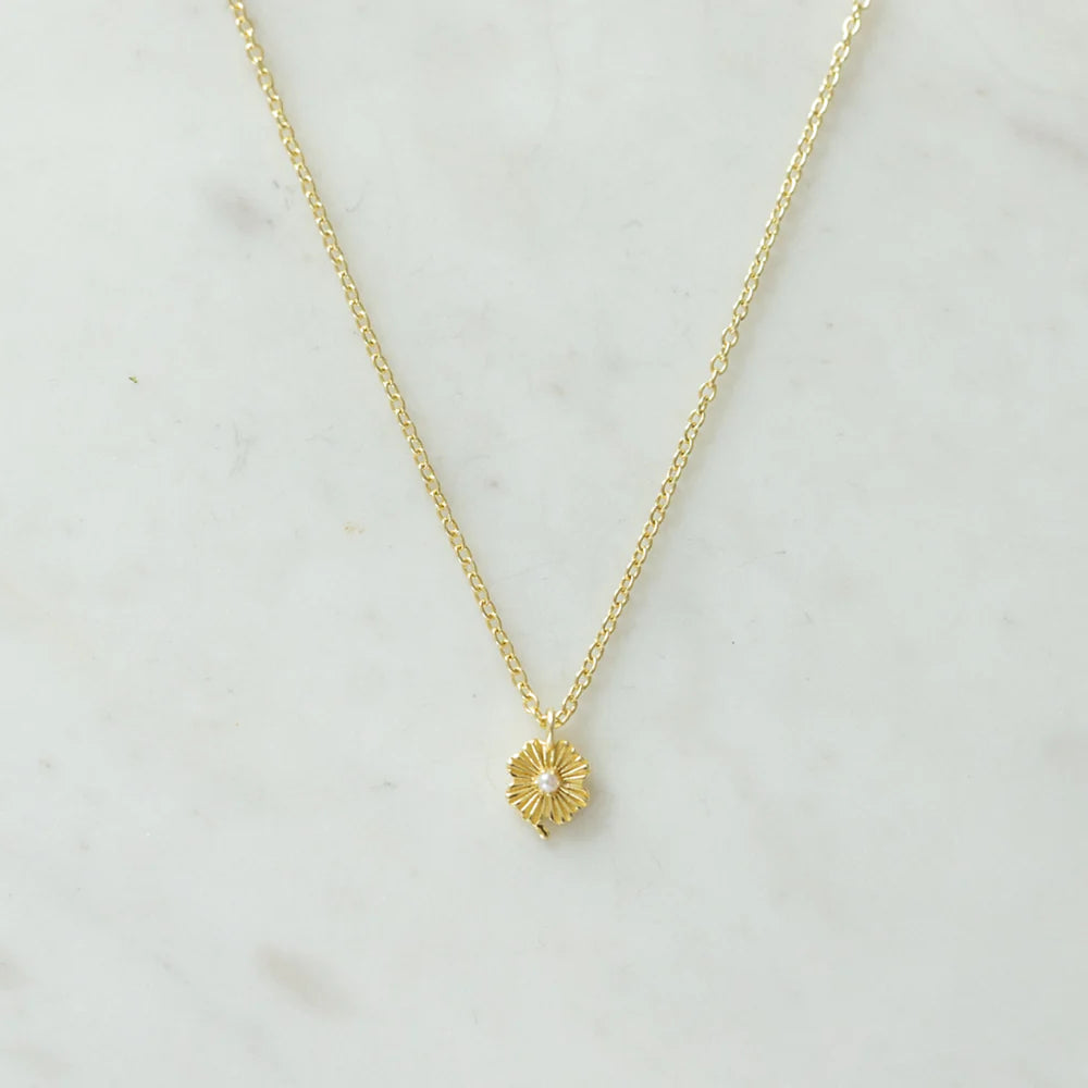Sophie Store - LOVELY LILY NECKLACE