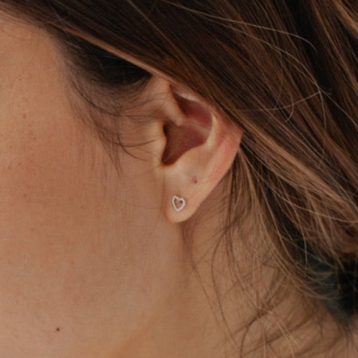 Sophie Store - Dotty Love Studs